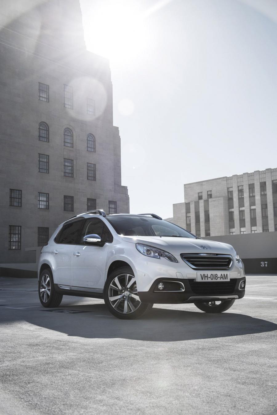  Peugeot 2008 2013 года  (фото 19 из 51)